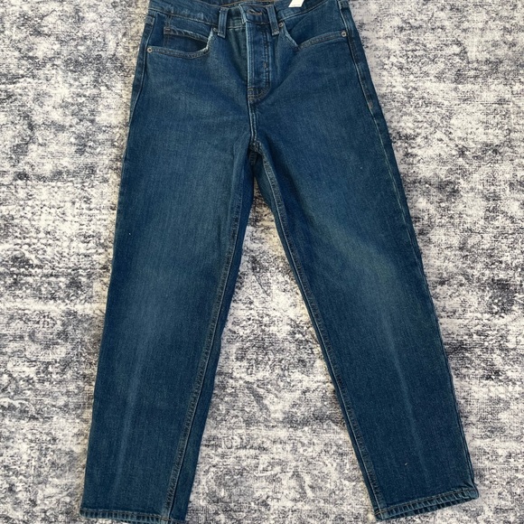 Old Navy High Rise Blue Jeans - Picture 5 of 6